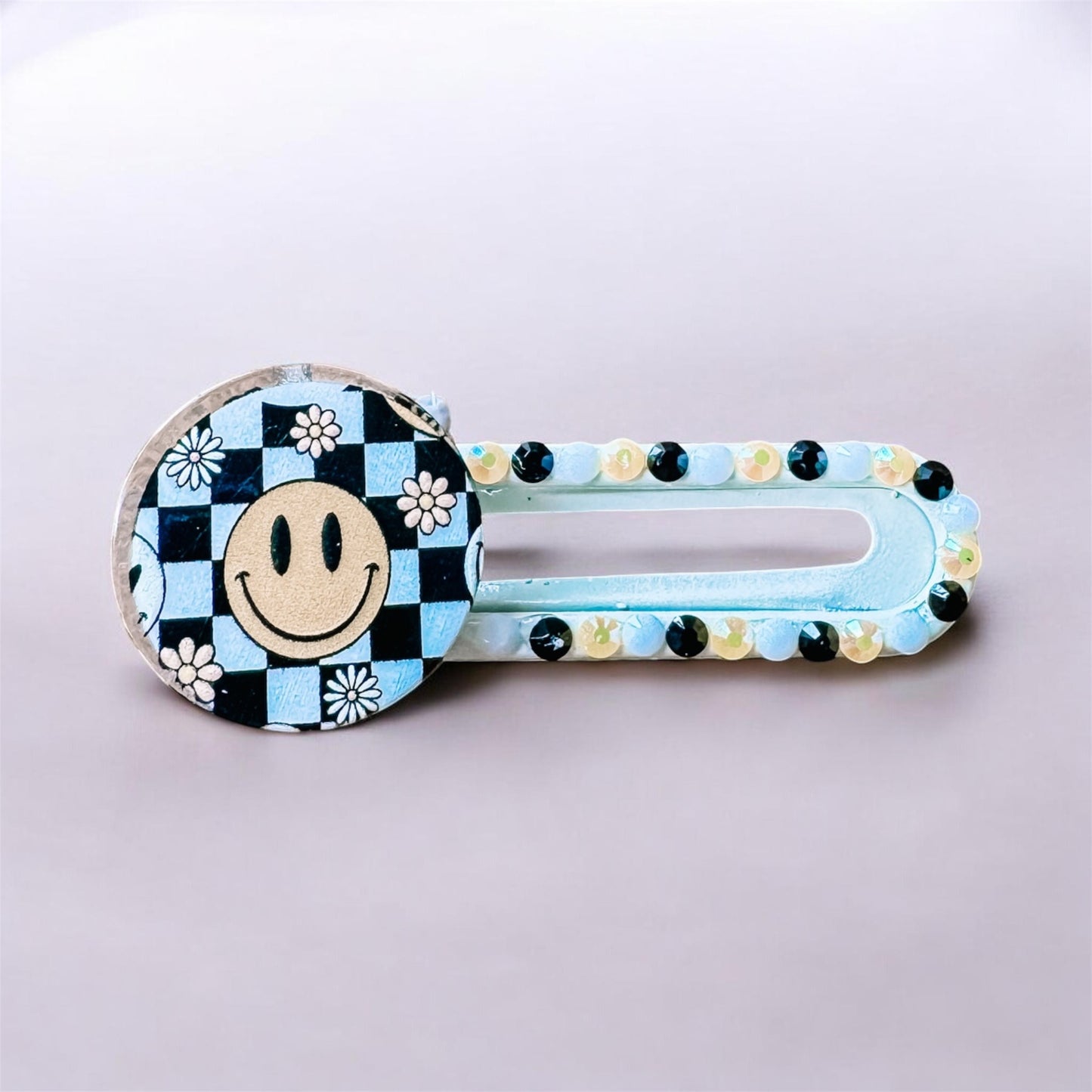 Retro Smiley Clip