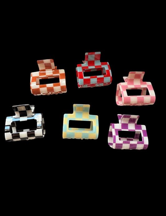 Small Checkered Claw Clip